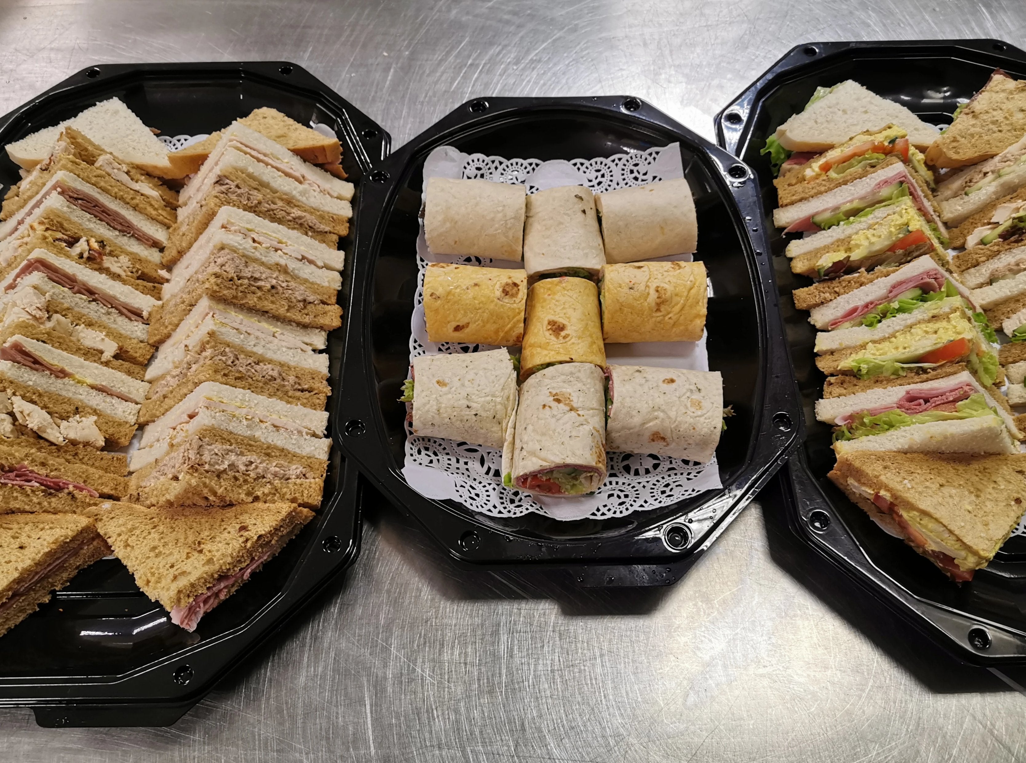 2 - Regular, classic sandwiches, wraps and crips