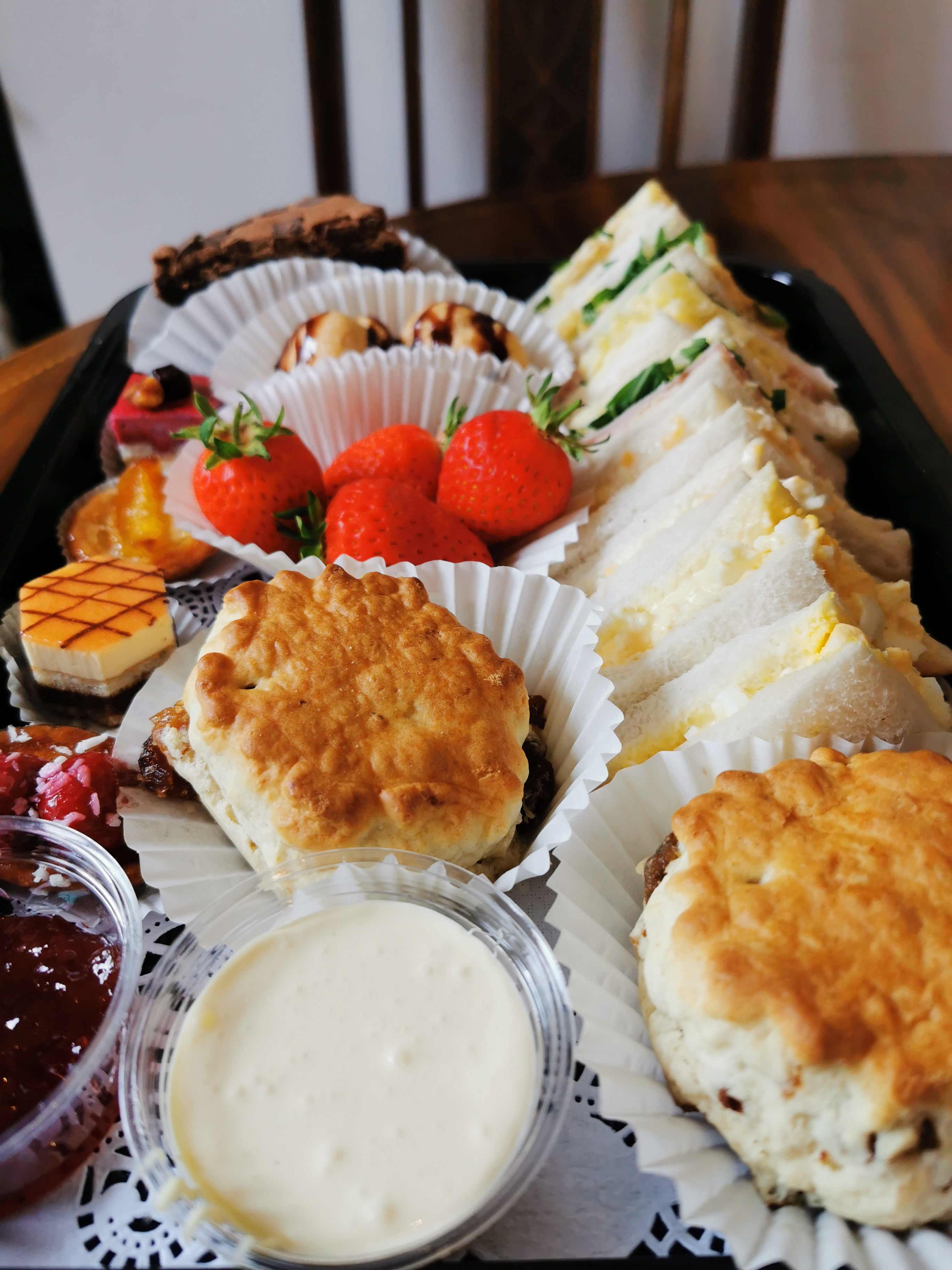 Afternoon Tea with Prosecco for 4 people